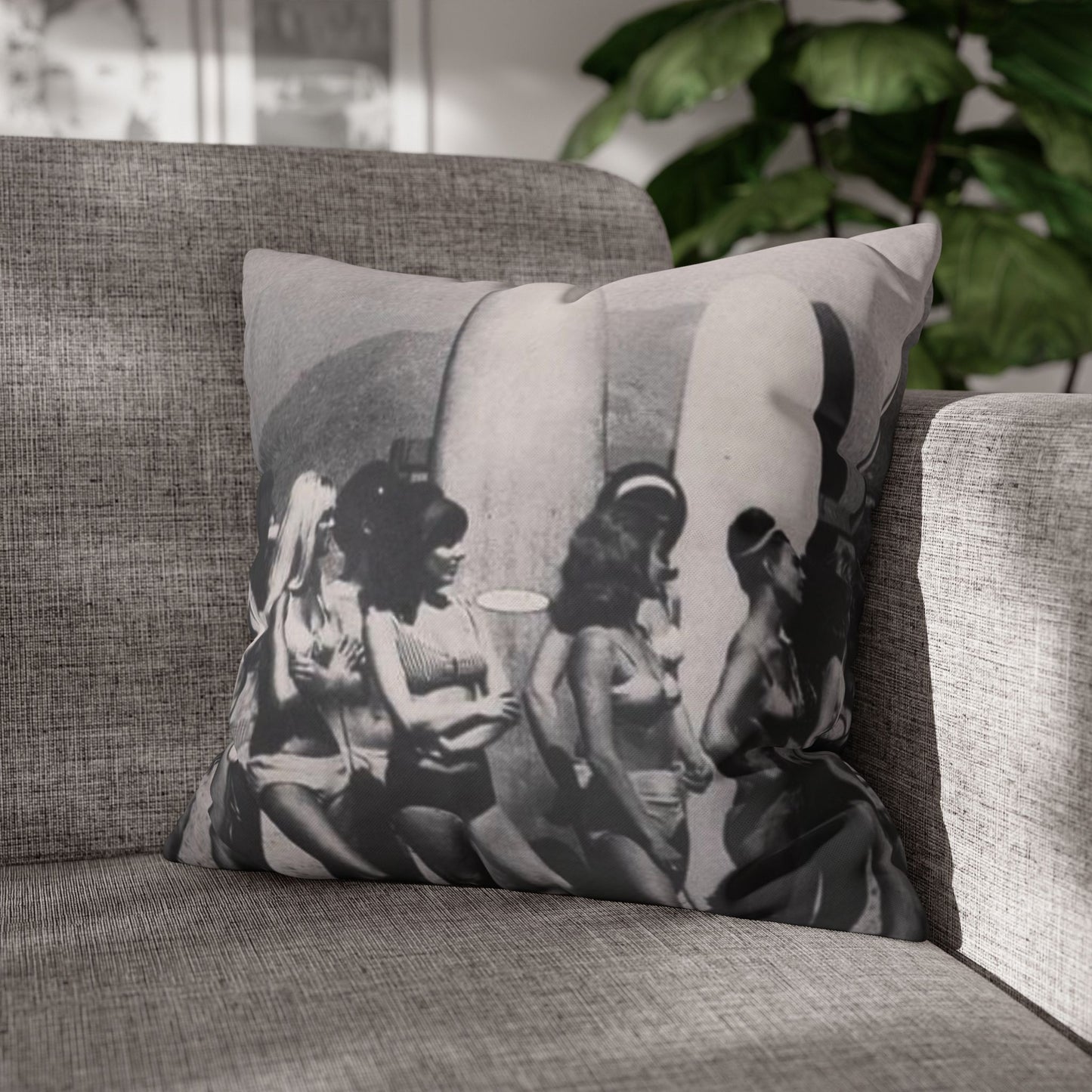 60 Surfer Girls Cushion Cover